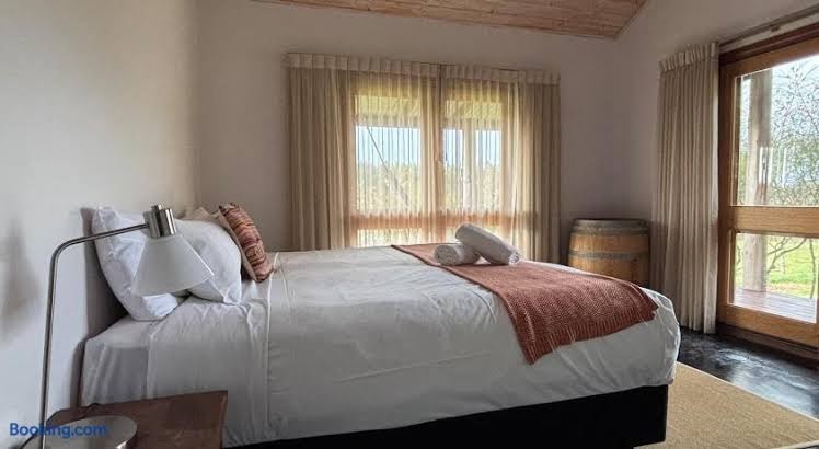 Valley Cottage, Treeton winery, Margaret River